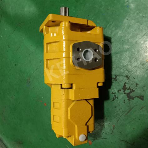 Yellow Skid Steer Hydraulic Pump Aluminum Gear Pump Compact Structure