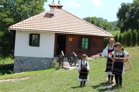Muzej na otvorenom i zatvorenom, u selu zlakusa, nadomak uzica, seosko. Ethno Park "Terzica Avlija" | Zavicaj.info