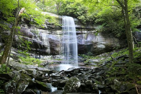 Hiking The Epic Rainbow Falls Trail In The Great Smoky Mountains