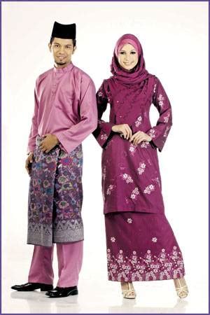 Masjid hashimiah, abou risy tarikh: Our World Our Future: Pelbagai pakaian tradisional di Malaysia