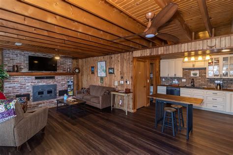Maybe you would like to learn more about one of these? Cabin at the Ozarks UPDATED 2020: 4 Bedroom House Rental ...
