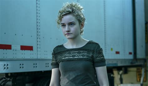 After Two Emmy Wins Will Julia Garner Finally Take Home Her First Sag