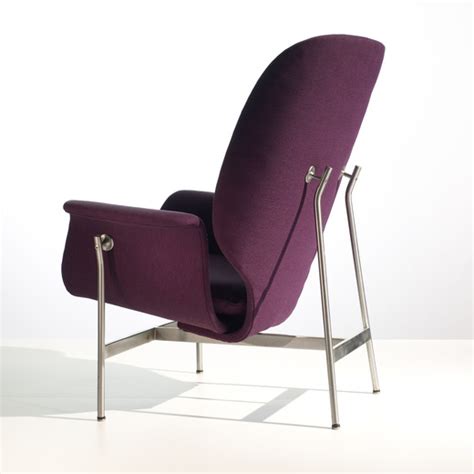 The reproduction process is very interesting for the kangaroos. 140: George Nelson & Associates / Kangaroo lounge chair ...