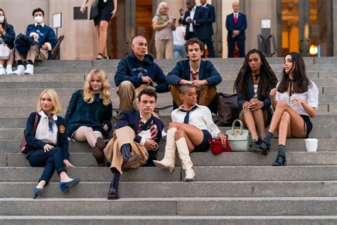 See The Gossip Girl Reboot Set Pictures Popsugar Entertainment Photo 22