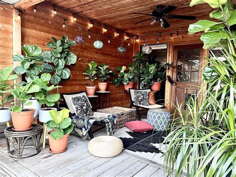 Make An Outdoor Living Room On A Budget