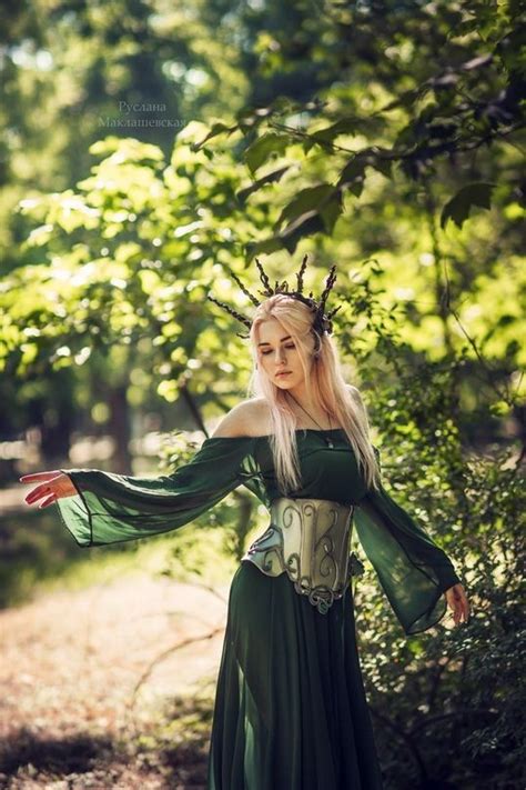 Elf Cosplay Girl Dress Gown Medieval Beautiful Blonde Fantasy