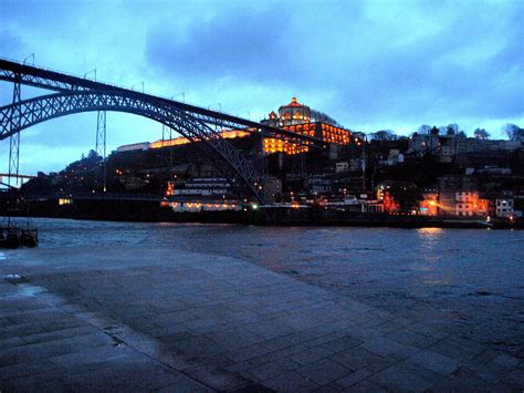 Vila nova was created out of the need to house the workers of porto. Foto Ludens: Porto y Vila Nova de Gaia