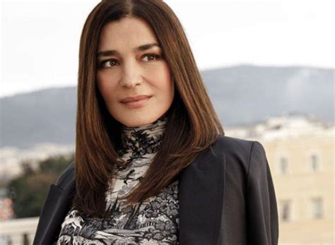 Μαρία Ναυπλιώτου: Με νέο μαλλί η ηθοποιός | in.gr