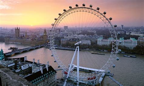 The Iconic London Eye Rotates Backwards For The First Time In Its 20