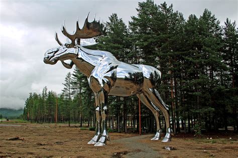 It has been certified as the world's longest staircase by the guinness book of world records. The silver moose | This 10 m tall moose is both a work of ...