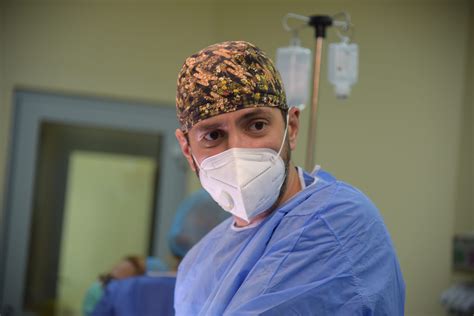 Doctor Sandu Ionut Doctor Sandu Ionut Chirurg Tiroida