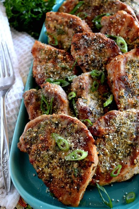 Recipie for thin pork chops. Garlicky Butter Chive Parmesan Pork Chops - Lord Byron's ...