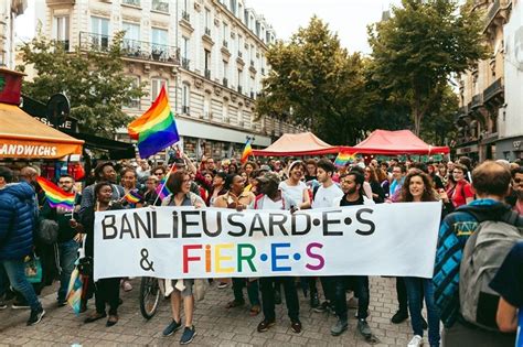 En France le dilemme des associations LGBT face à lhomophobie en banlieue