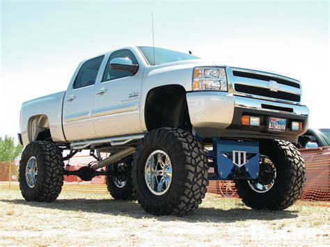 Lifted Chevy Trucks Wallpaper Wallpapersafari