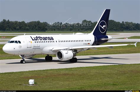 D Ailb Lufthansa Airbus A319 At Munich Photo Id 1332159 Airplane