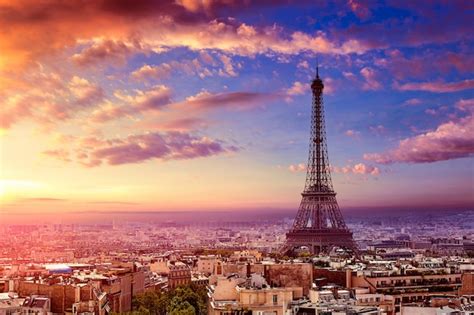 Torre Eiffel De París Y El Horizonte De Francia Foto Premium