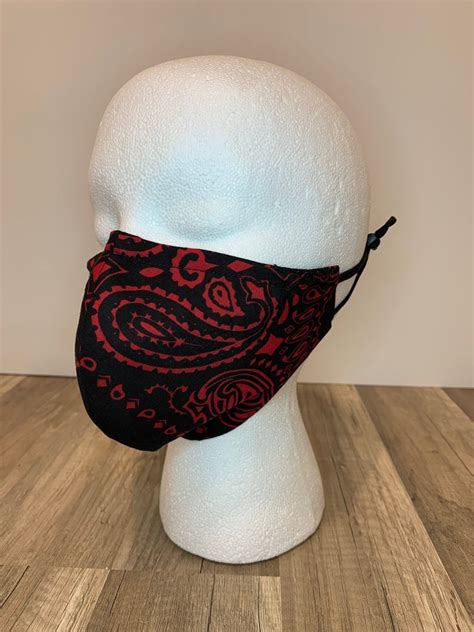 Red And Black Bandana Print Face Mask With Adjustable Ear Straps Etsy