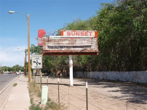 Escape the ordinary near albuquerque marriott pyramid north. Sunset Drive-In in Albuquerque, NM - Cinema Treasures