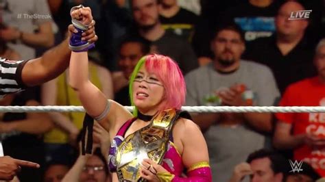 Wwes Asuka Relinquishes Nxt Womens Championship