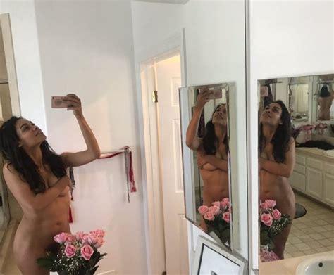 Rosario Dawson Naked Pics GIFs TheFappening
