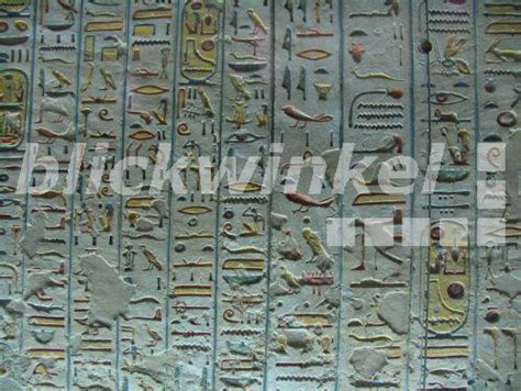 Hieroglyphen kombinierten logografische , silbische und alphabetische elemente mit insgesamt etwa. blickwinkel - Aegyptische Hieroglyphen im Tal der Koenige ...