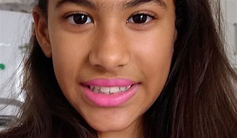 Garotinha De 9 Anos Quer Ser Modelo Vaquinhas Online