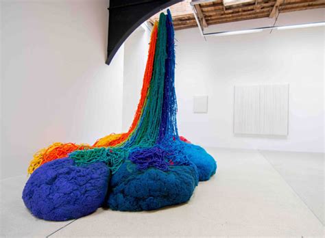 Sheila hicks's miniatures have inspired me since i first laid eyes on them a few years ago when they were exhibited at the bard graduate center in manhattan. Sheila Hicks, due mostre a Parigi | Abitare