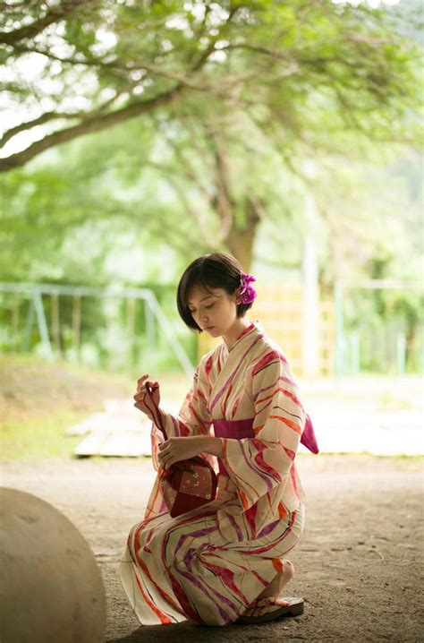 pin by mr furui on women in traditional clothes beautiful japanese women geisha art