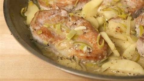 Place pork chops in a baking dish or roasting pan and drizzle with olive oil. Boneless Center Cut Pork Loin Chops Recipe - Baked Pork Loin Chops with Mandarin Orange Stuffing ...