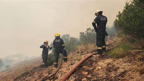 off duty firefighters called in to help battle blaze in simon s town the citizen