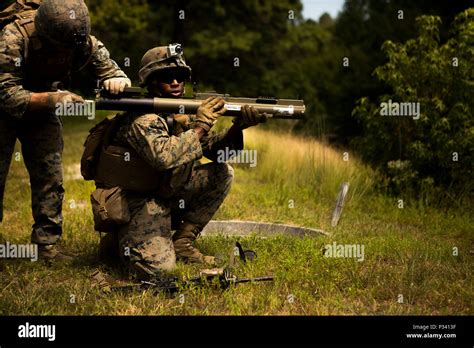 M136 At4 Light Anti Armor Weapon Hi Res Stock Photography And Images