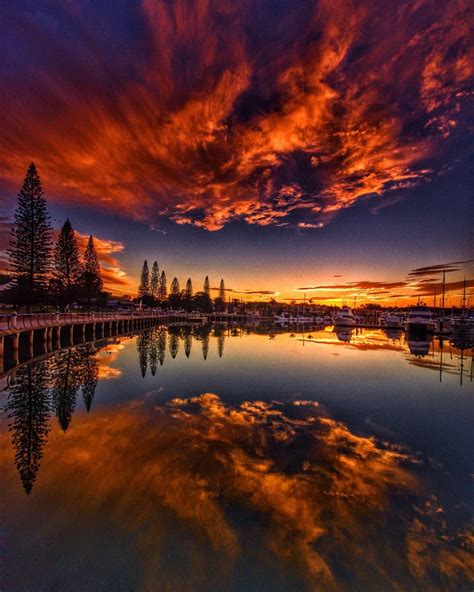 Astonishing Sunsets And Sunrises From Southeast Queensland Landscape