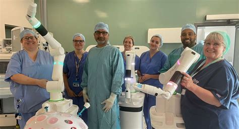 Surgical Robot Assists With Operations At Huddersfield Royal Infirmary Huddersfield Hub