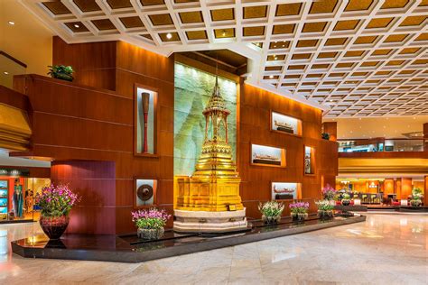 5 Star Hotel In Bangkok Royal Orchid Sheraton Hotel And Towers