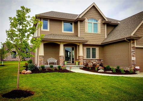 It's also an excellent way to save on your watering requirements as well as your utility bills. Front Yard Landscapes - Patera Landscaping - Omaha Nebraska