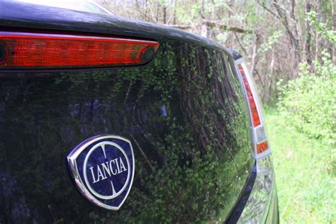 Essai Lancia Thema Motorlegend