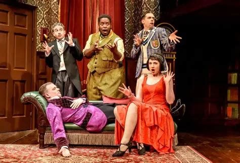 Review The Play That Goes Wrong Duchess Theatre