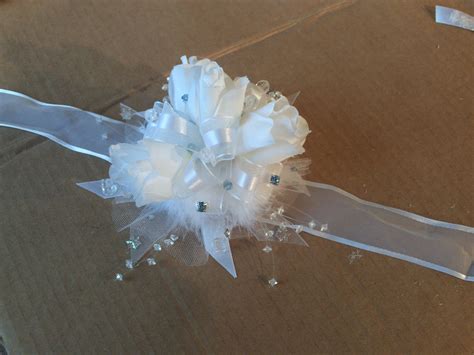 How To Make A Corsage 8 Steps With Pictures Instructables