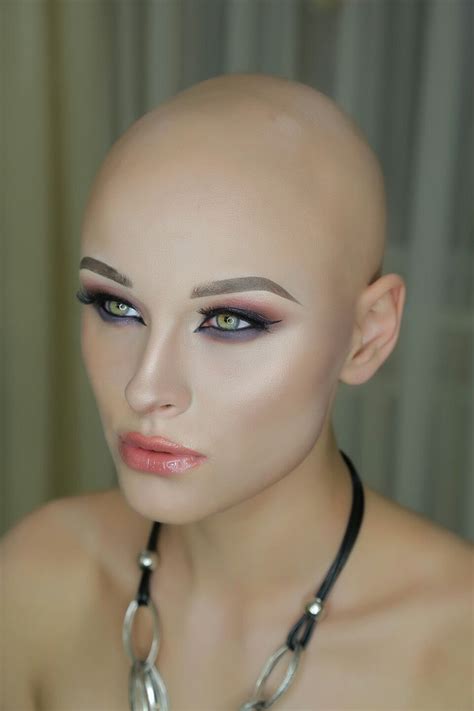 bald baldgirl model strange kristinataymoontmodel bald girl bald women bald head women