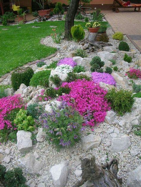 Simple Rock Garden Decor Ideas For Front And Back Yard 04 Rock Garden