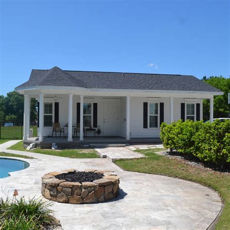 View our complete range of isuzu trucks, buses, trailers & more on trucksales What is a Granny Pod? | Granny pod, Tiny house, Home builders