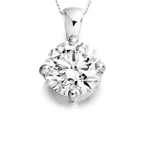 4 Claw Compass Set Round Solitaire Pendant