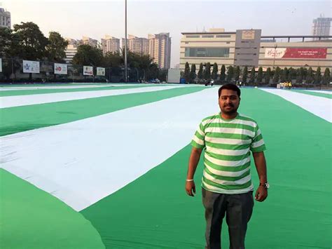 Worlds Largest T Shirt Is Made From 200000 Recycled Plastic Bottles