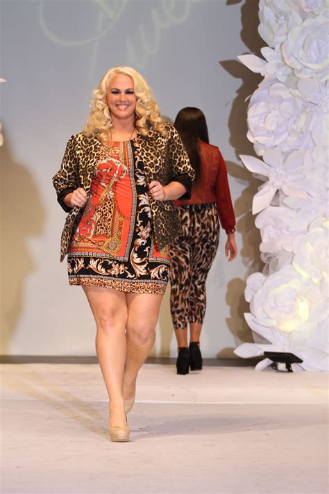 Paisley A Plus Size Fashion Adventure Sonsiwoman Our Full Figured