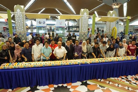 Permohonan ini terbuka kepada warganegara malaysia yang berumur 18 tahun dan keatas yang berkelayakan dalam bidang yang berkaitan untuk mengisi kekosongan jawatan di shell business operations KLIA marks two decades of operation | New Straits Times ...