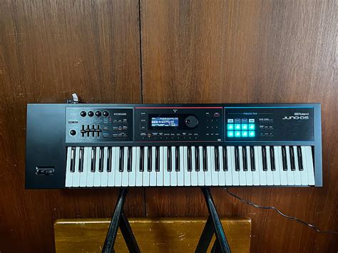 Roland Juno Ds 61 61 Key Synthesizer W Gig Bag Foot Pedal Reverb