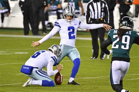 Throughout the season we have to look at players who are in closer matchups and producing at a similar rate. Fantasy Football Start 'Em, Sit 'Em Week 11: Kickers ...