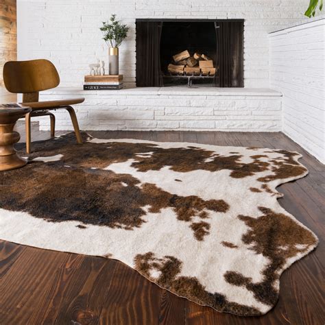 Shop Faux Cowhide Brown Beige Area Rug 5 X 66 Free Shipping