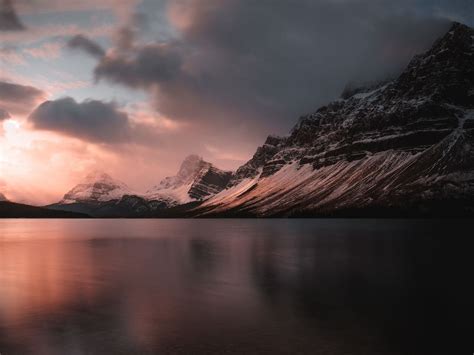 Download Wallpaper 1280x960 Lake Mountains Sunset Dusk Landscape