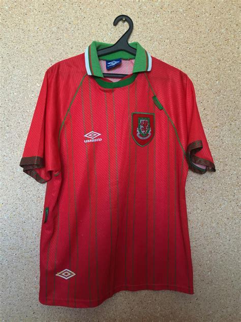 Wales jersey 2015 2016 away medium shirt football mens trikot adidas aa0830. Wales Home football shirt 1994 - 1996.